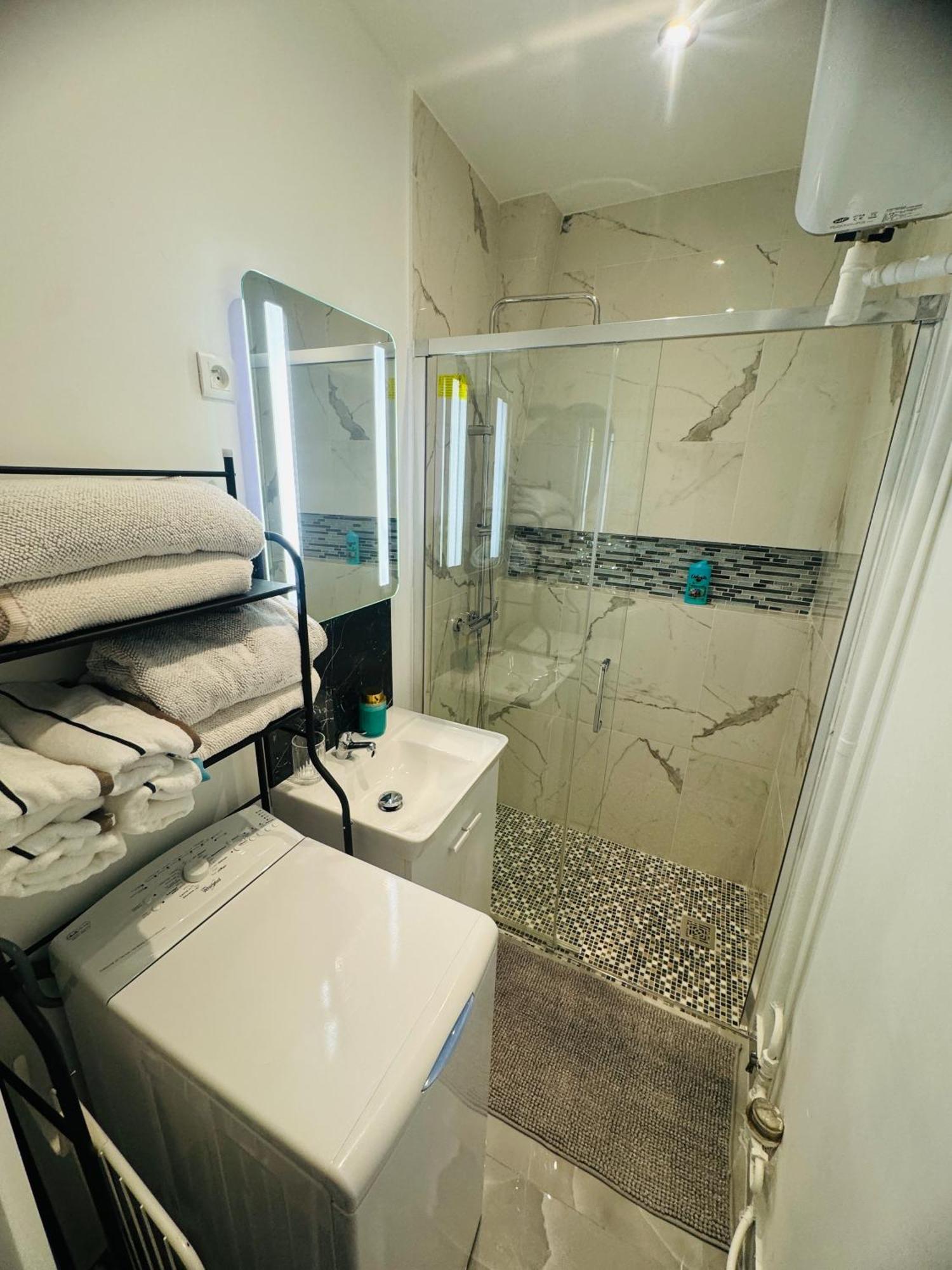 Charmante Appartement F2 Au Coeur De Paris 1Er Exteriér fotografie